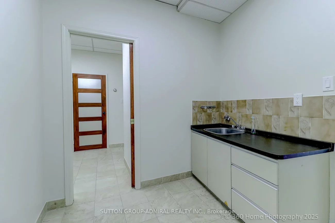 4949, Bathurst, Newtonbrook West, Toronto