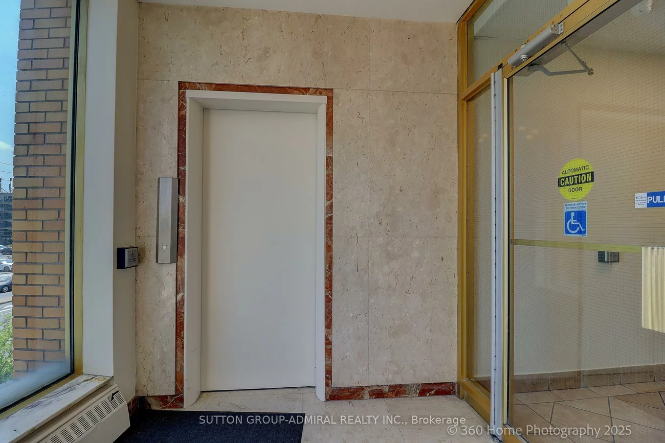 4949, Bathurst, Newtonbrook West, Toronto