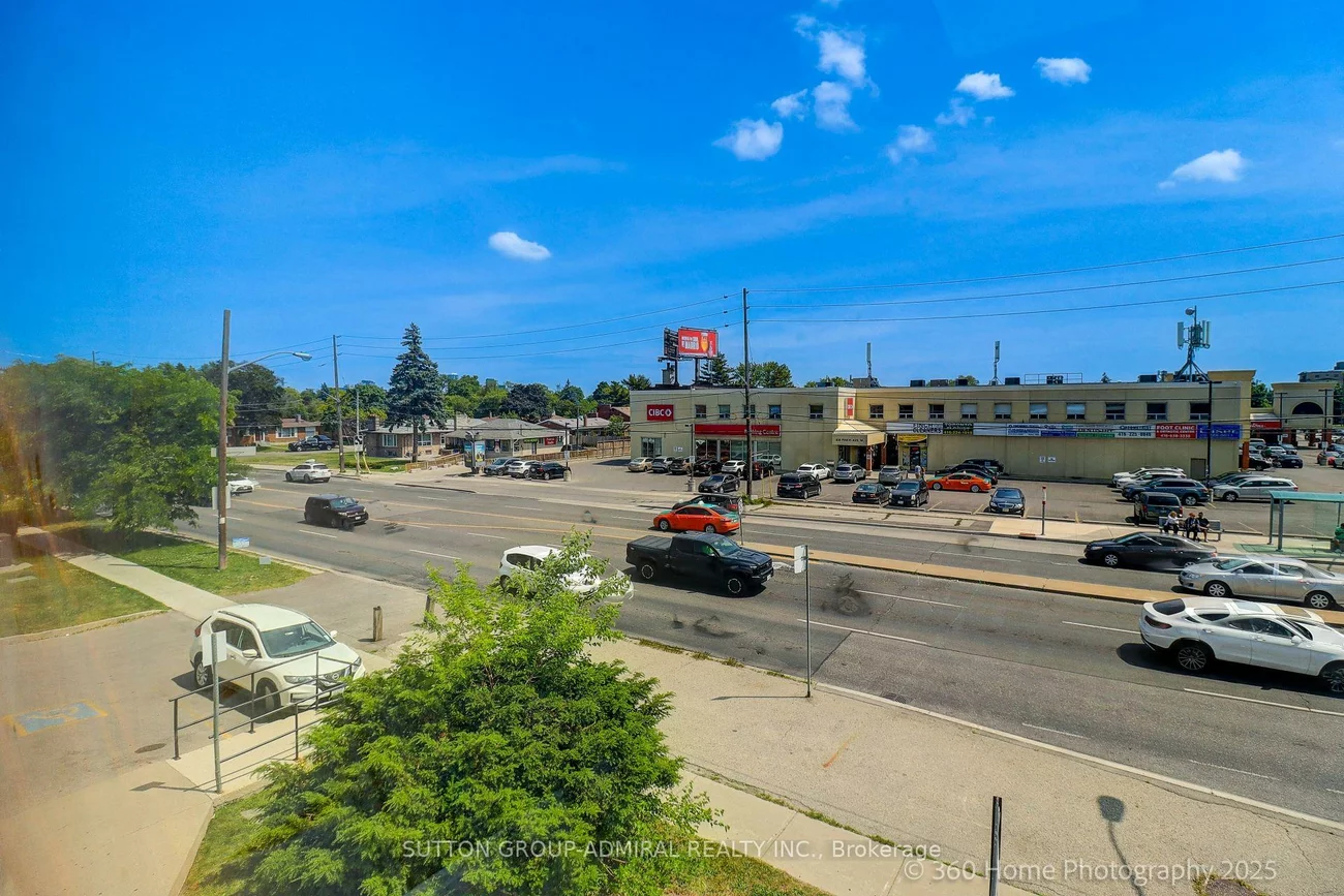 4949, Bathurst, Newtonbrook West, Toronto