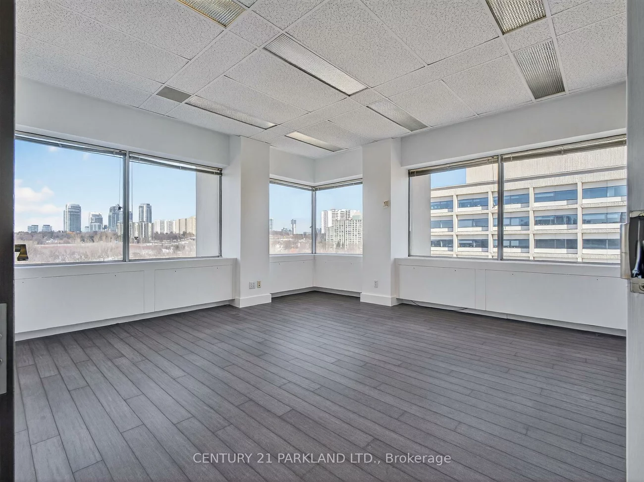 220, Duncan Mill, St. Andrew-Windfields, Toronto