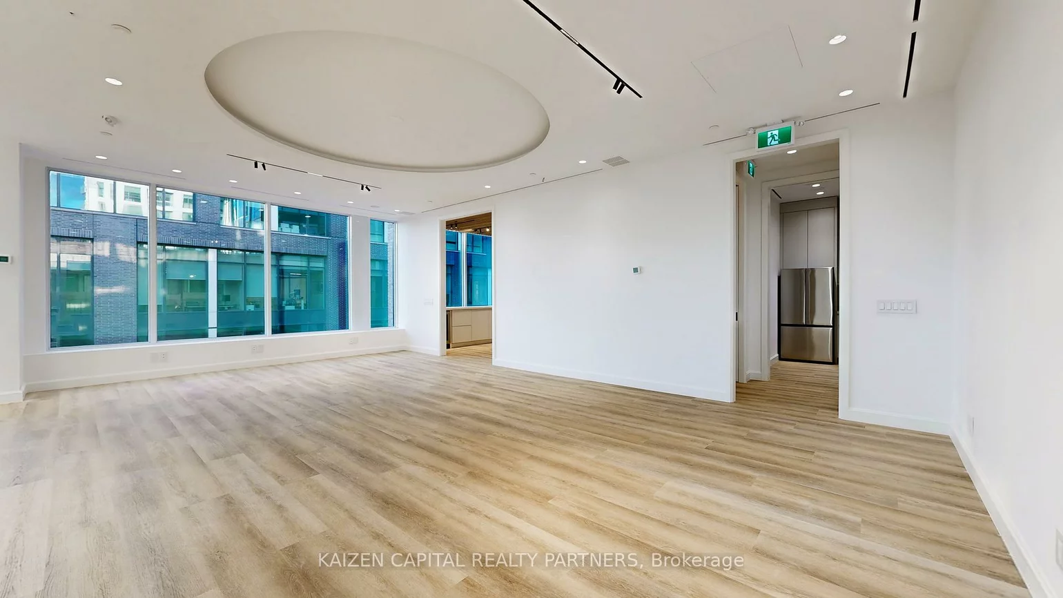 130, Queens, Waterfront Communities C8, Toronto