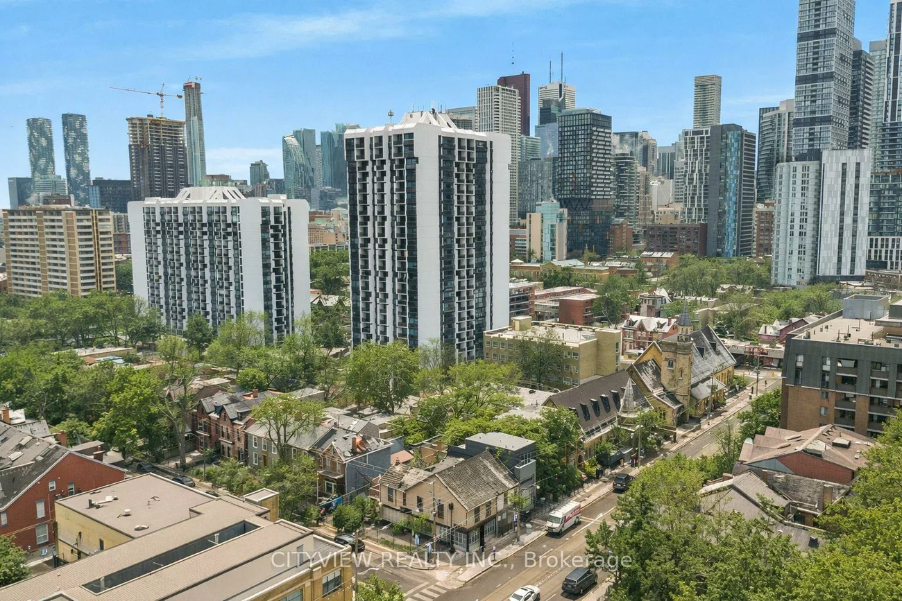 345, Dundas, Moss Park, Toronto