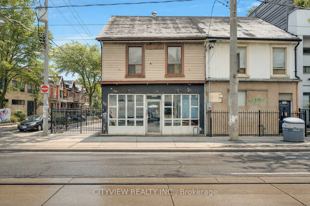 345, Dundas, Moss Park, Toronto