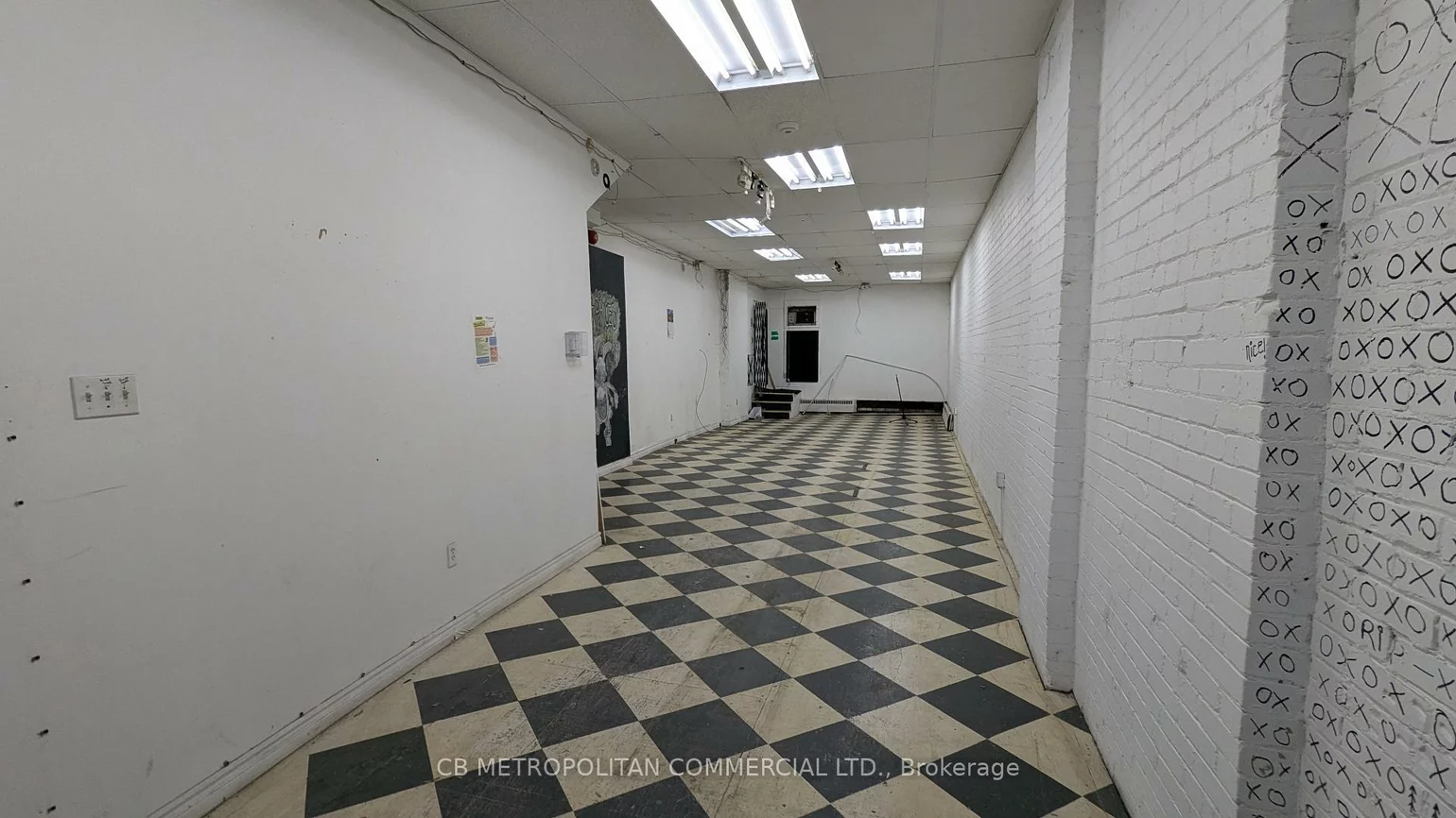 213, Queen, Waterfront Communities C1, Toronto