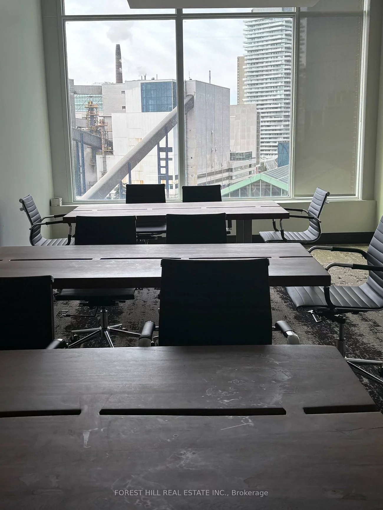 130, Queens, Waterfront Communities C8, Toronto