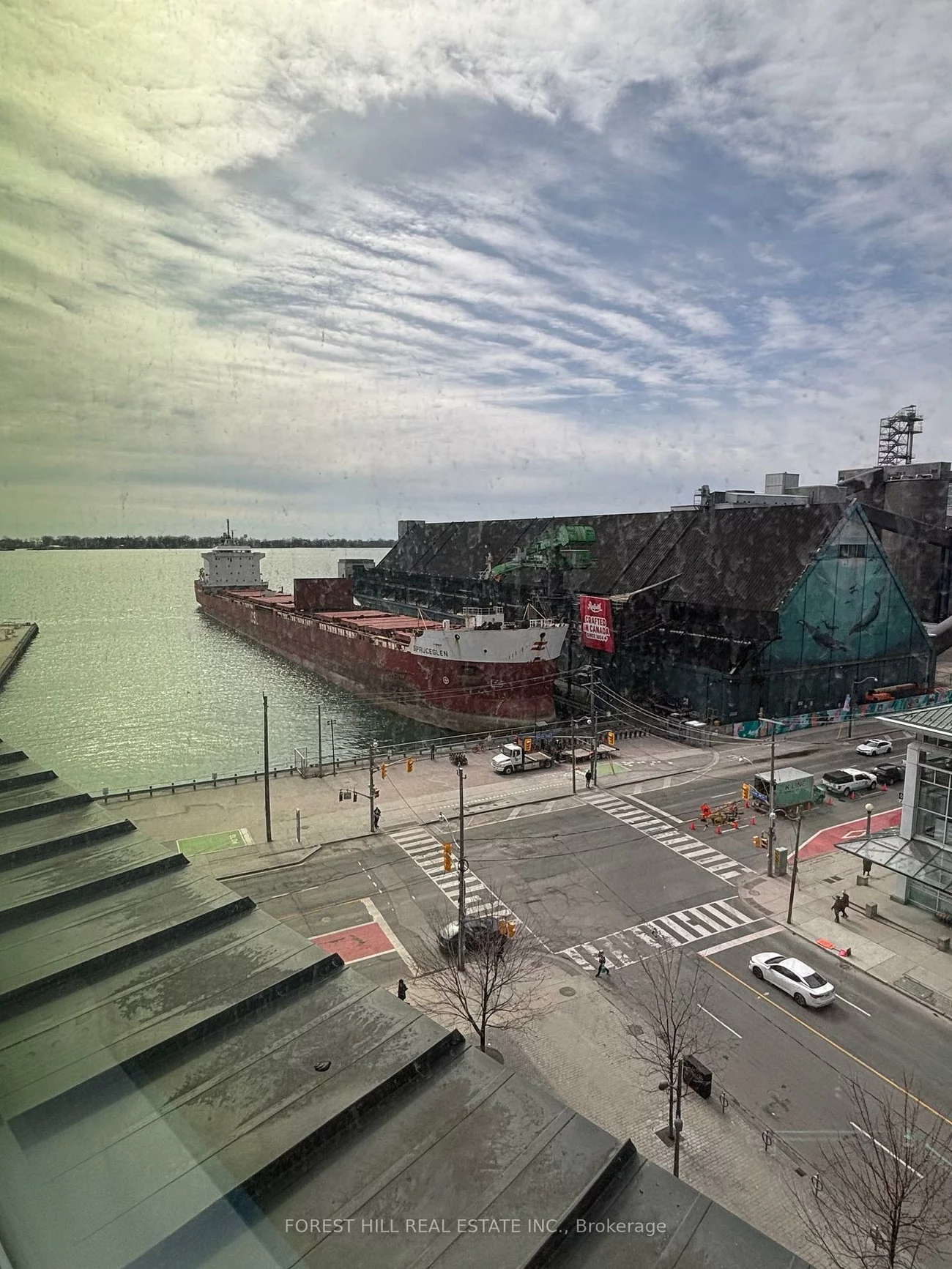 130, Queens, Waterfront Communities C8, Toronto