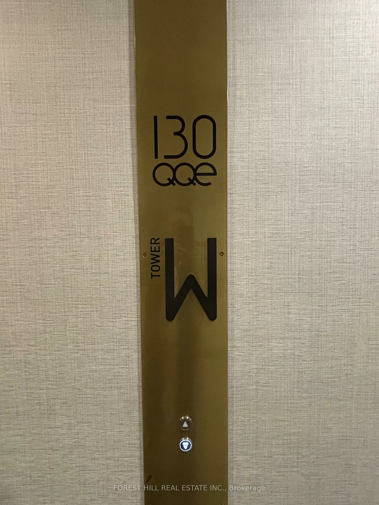 130, Queens, Waterfront Communities C8, Toronto