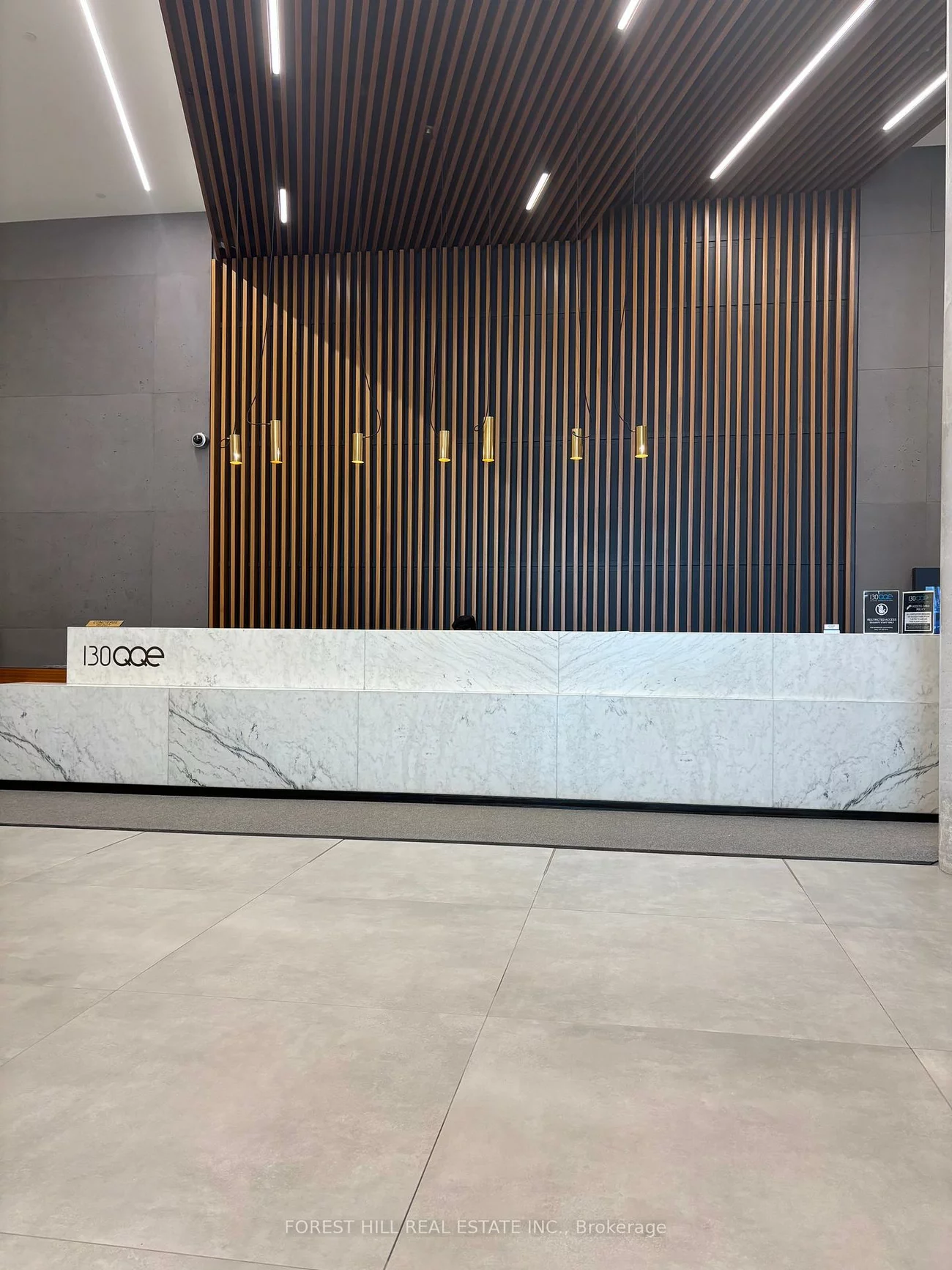 130, Queens, Waterfront Communities C8, Toronto