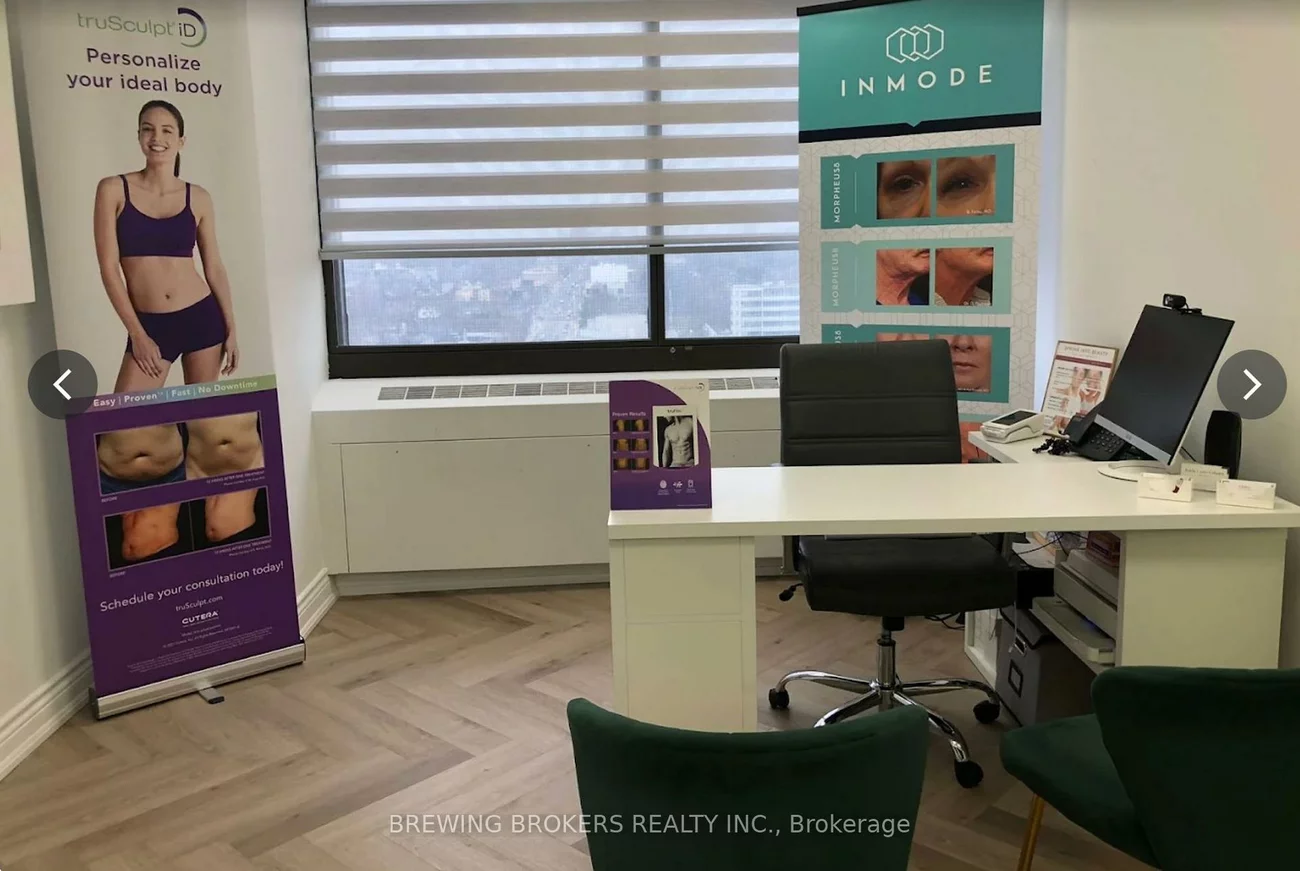 20, Eglinton, Yonge-Eglinton, Toronto