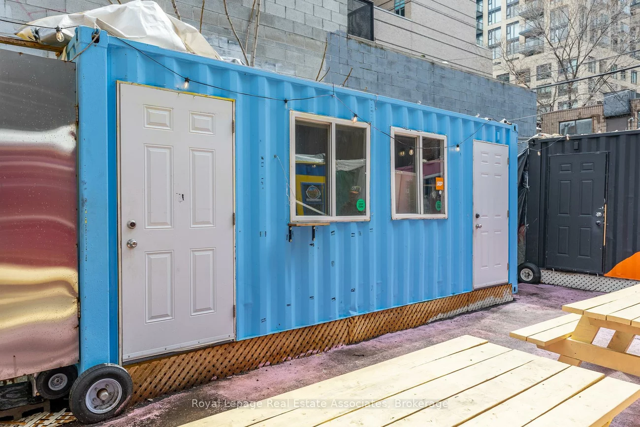 617, Queen, Waterfront Communities C1, Toronto