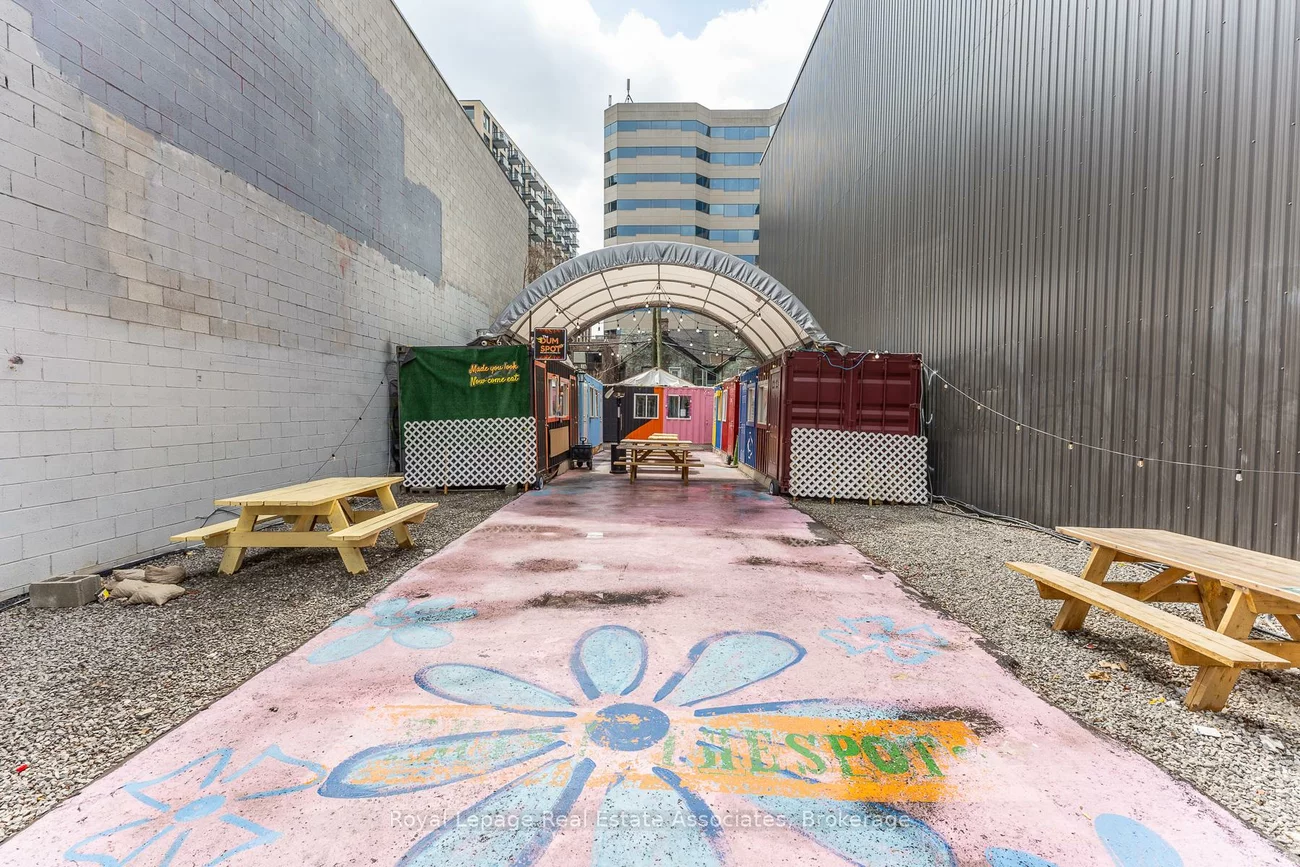 617, Queen, Waterfront Communities C1, Toronto