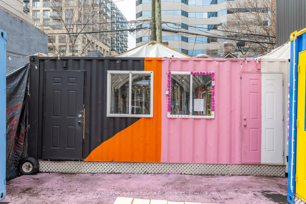 617, Queen, Waterfront Communities C1, Toronto