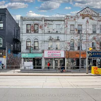 283, College, Kensington-Chinatown, Toronto