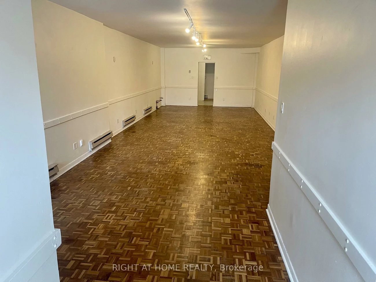 256, Lansdowne, Dufferin Grove, Toronto