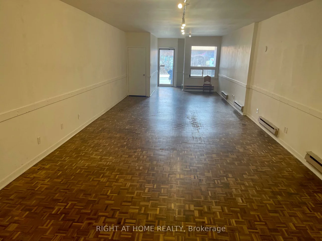 256, Lansdowne, Dufferin Grove, Toronto