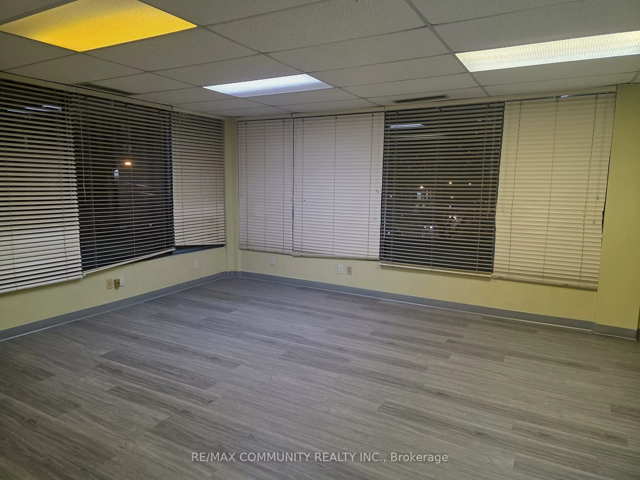 250, Sheppard, Willowdale East, Toronto