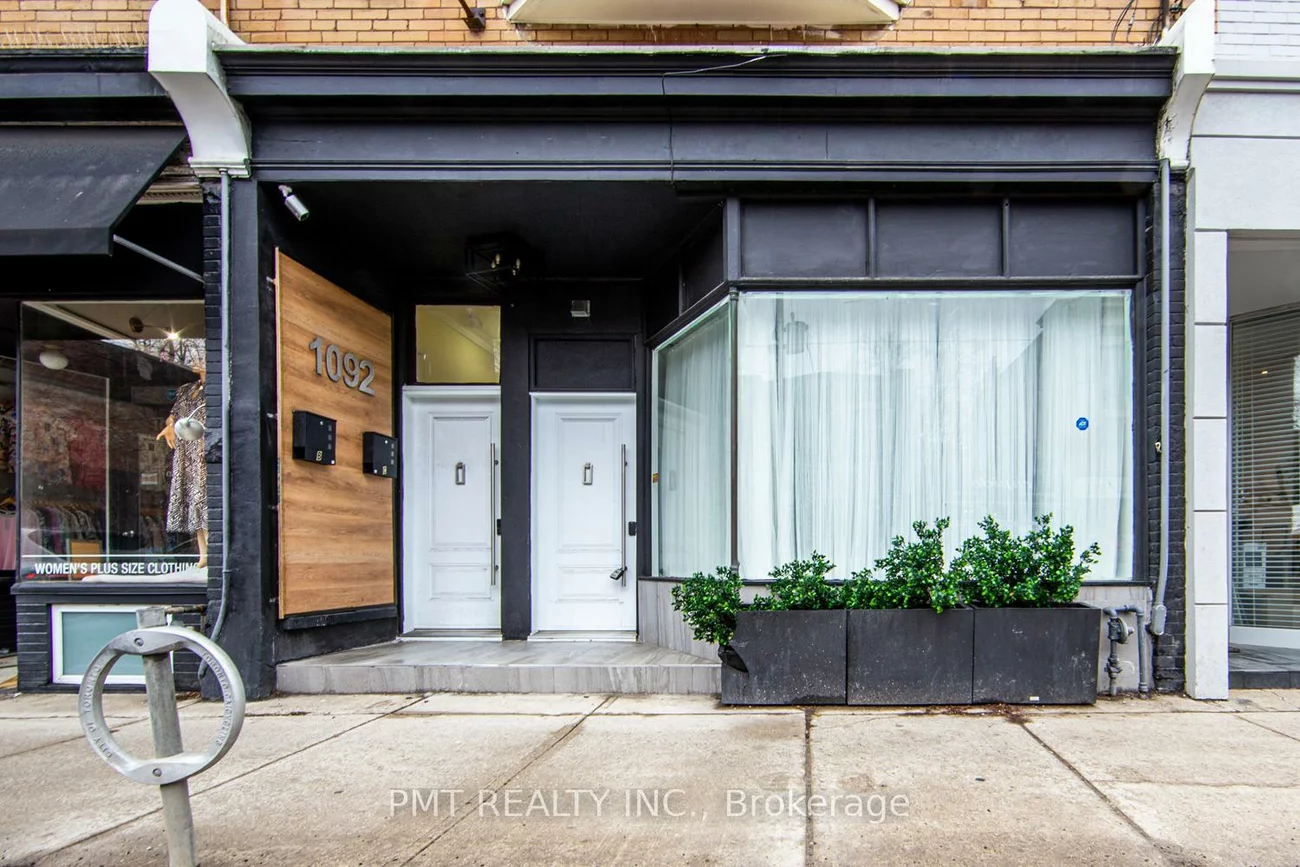 1092, Bathurst, Annex, Toronto