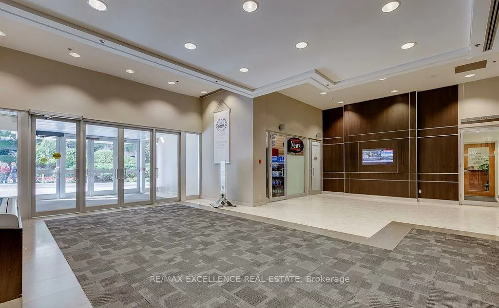 45, Sheppard, Willowdale East, Toronto
