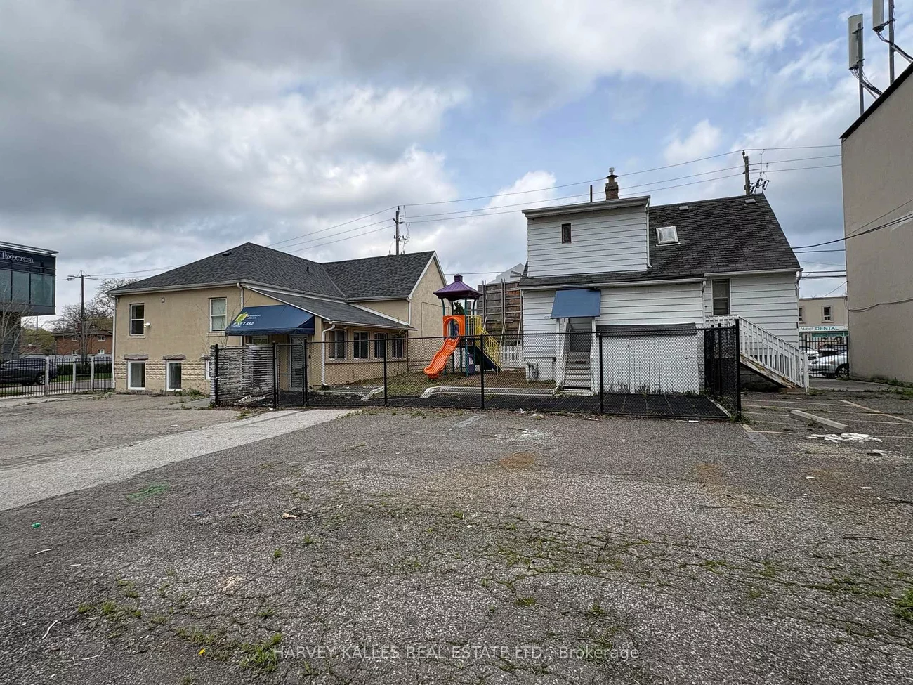 253-255, Shepppard, Lansing-Westgate, Toronto