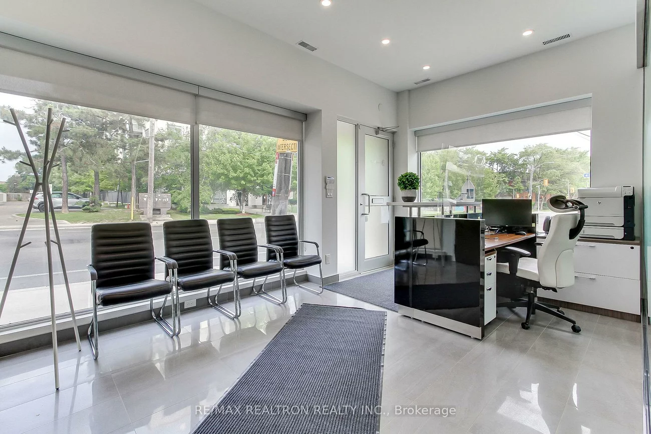 3173, Bathurst, Bedford Park-Nortown, Toronto