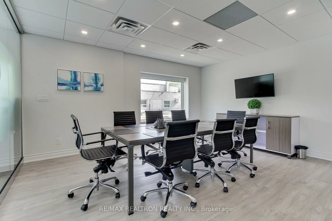 3173, Bathurst, Bedford Park-Nortown, Toronto