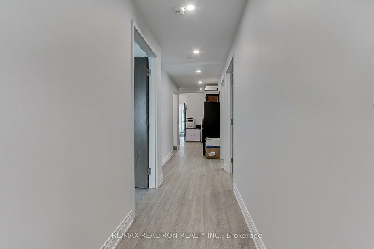 3173, Bathurst, Bedford Park-Nortown, Toronto