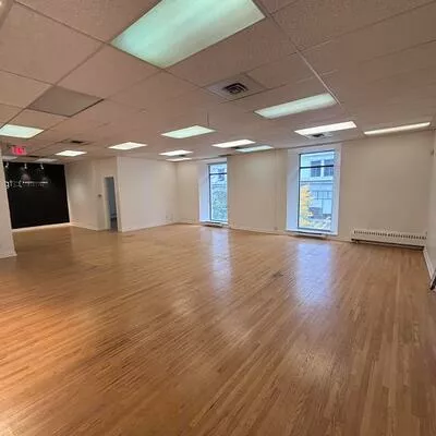 25, Toronto, Church-Yonge Corridor, Toronto