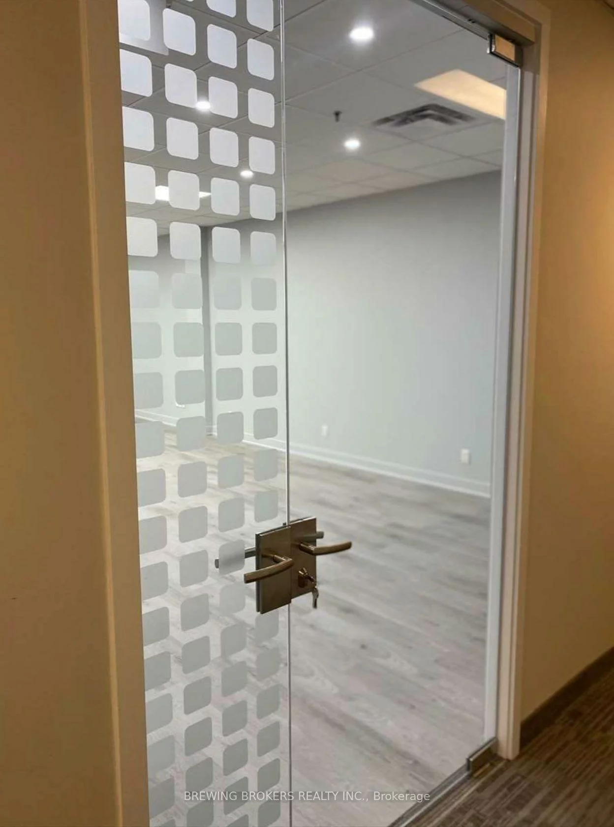 18, Wynford, Banbury-Don Mills, Toronto