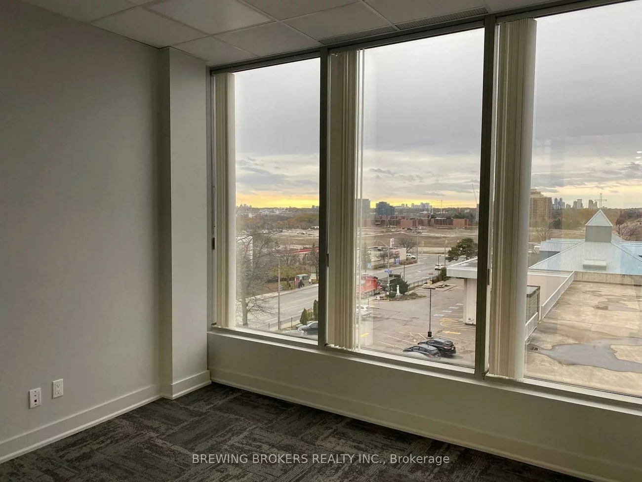 18, Wynford, Banbury-Don Mills, Toronto