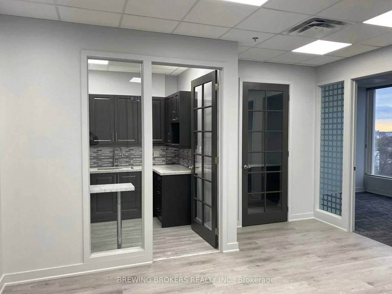 18, Wynford, Banbury-Don Mills, Toronto