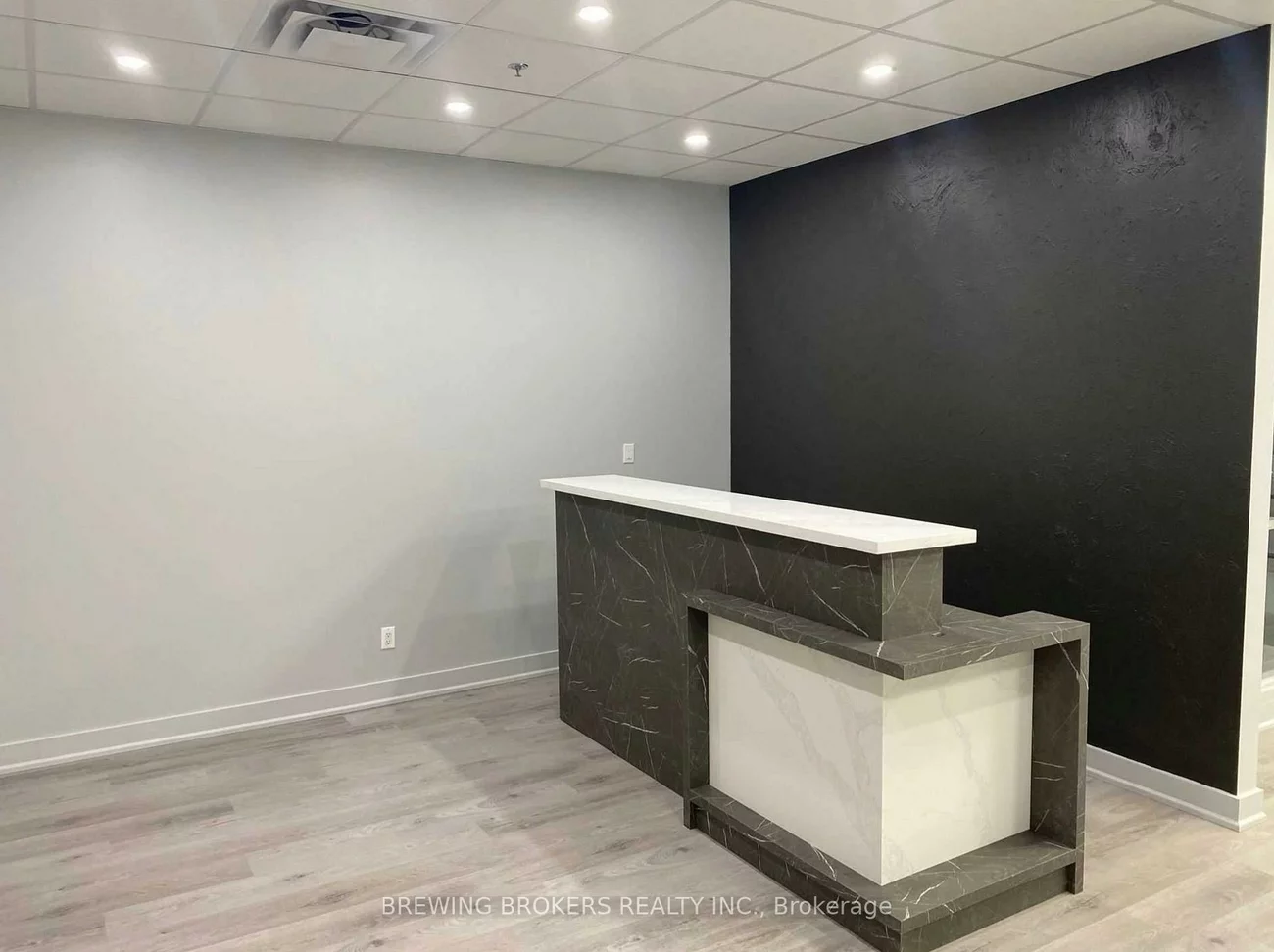 18, Wynford, Banbury-Don Mills, Toronto