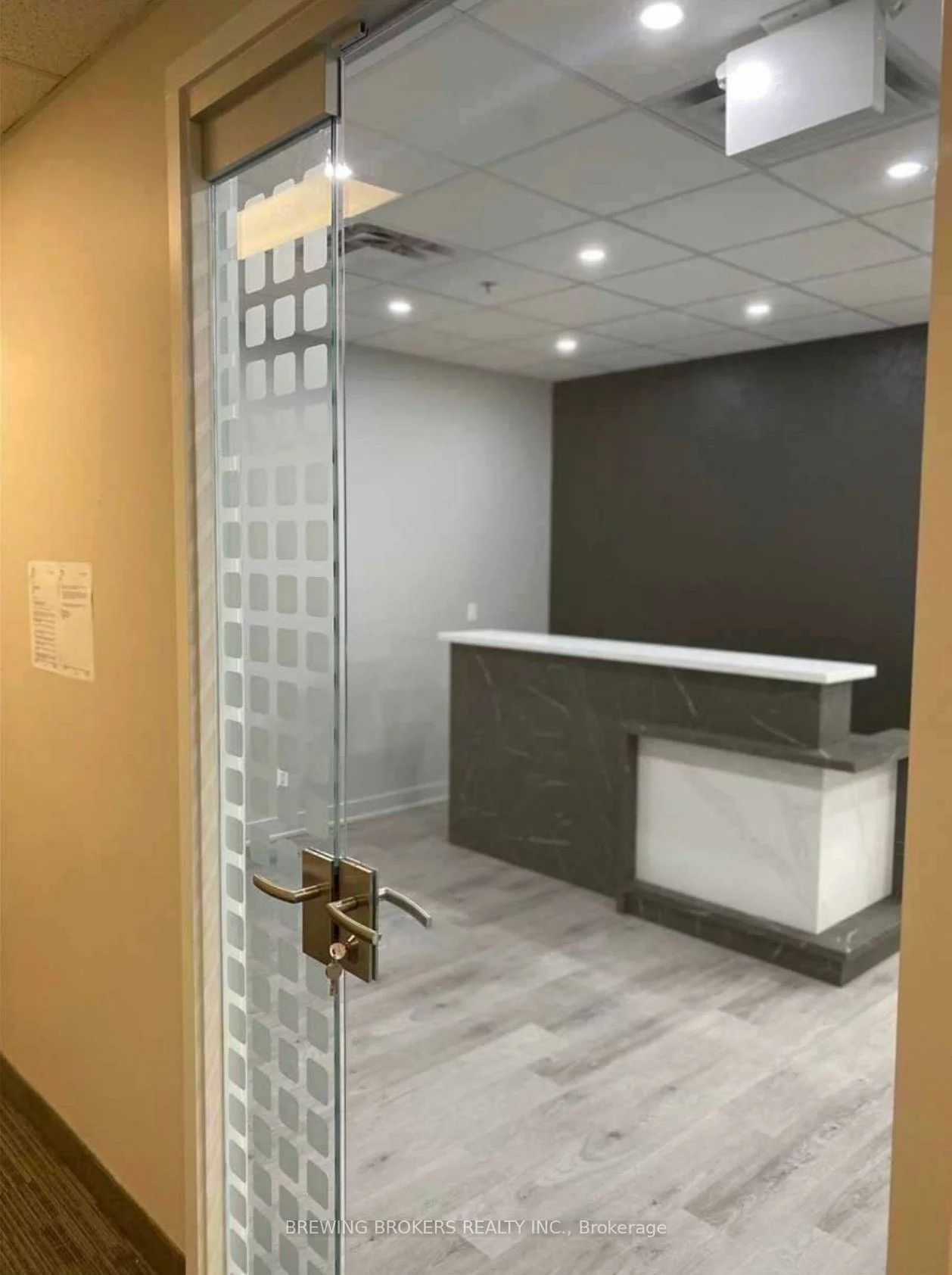 18, Wynford, Banbury-Don Mills, Toronto