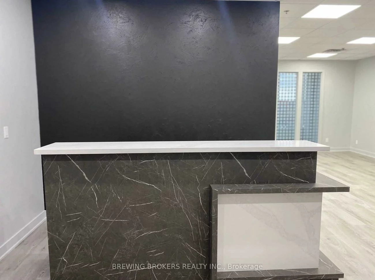 18, Wynford, Banbury-Don Mills, Toronto