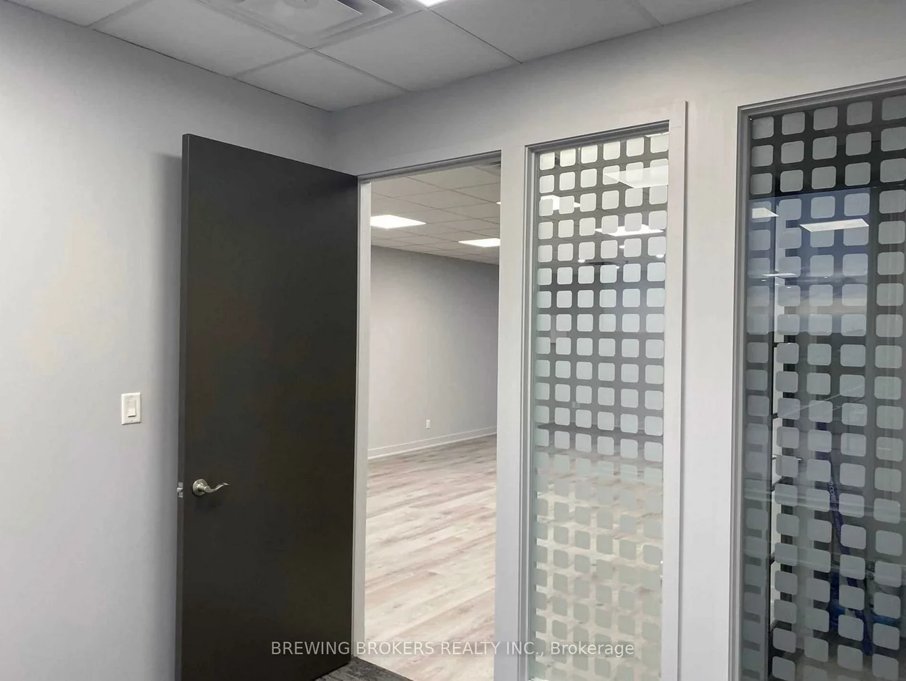 18, Wynford, Banbury-Don Mills, Toronto