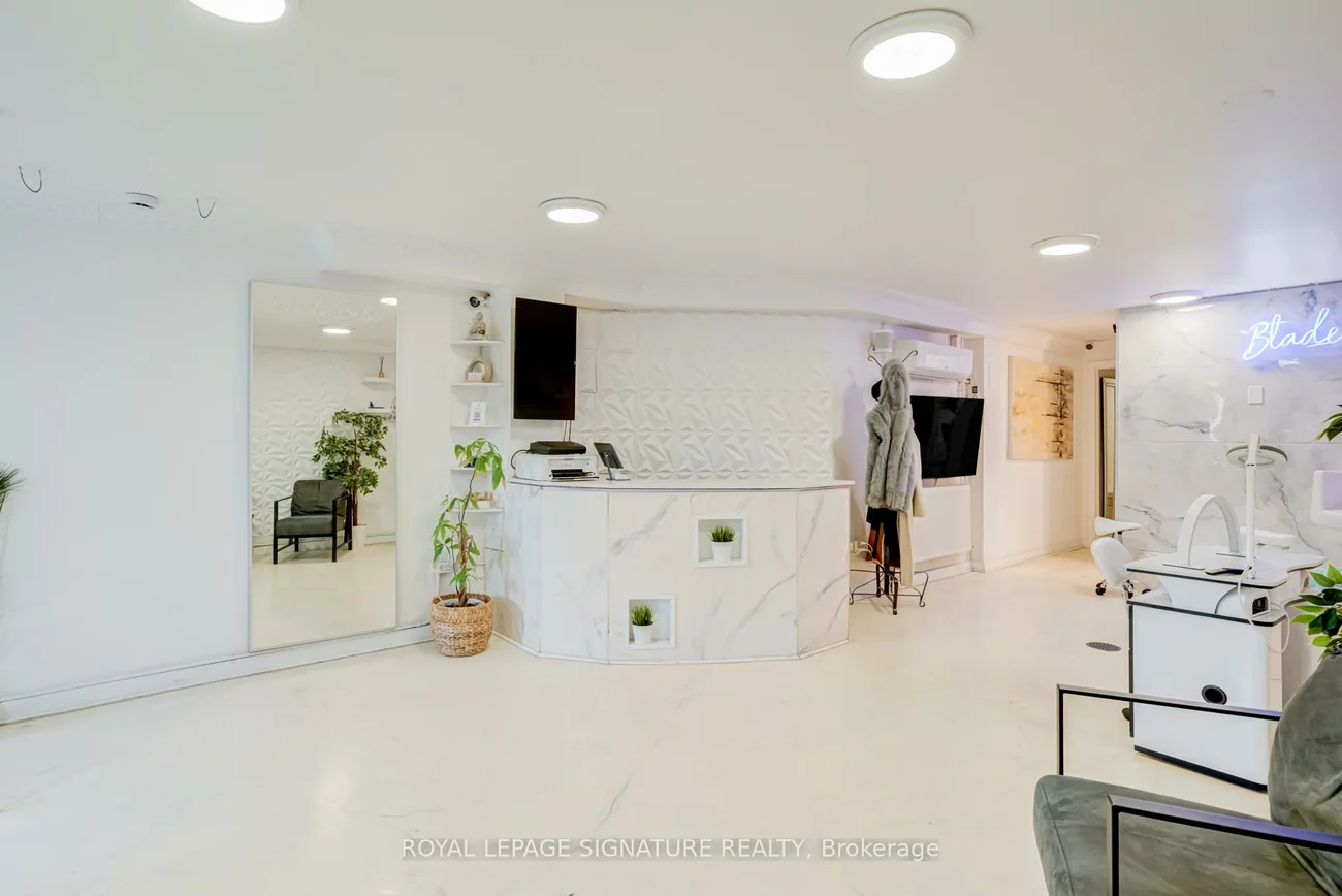 1116, College, Dufferin Grove, Toronto