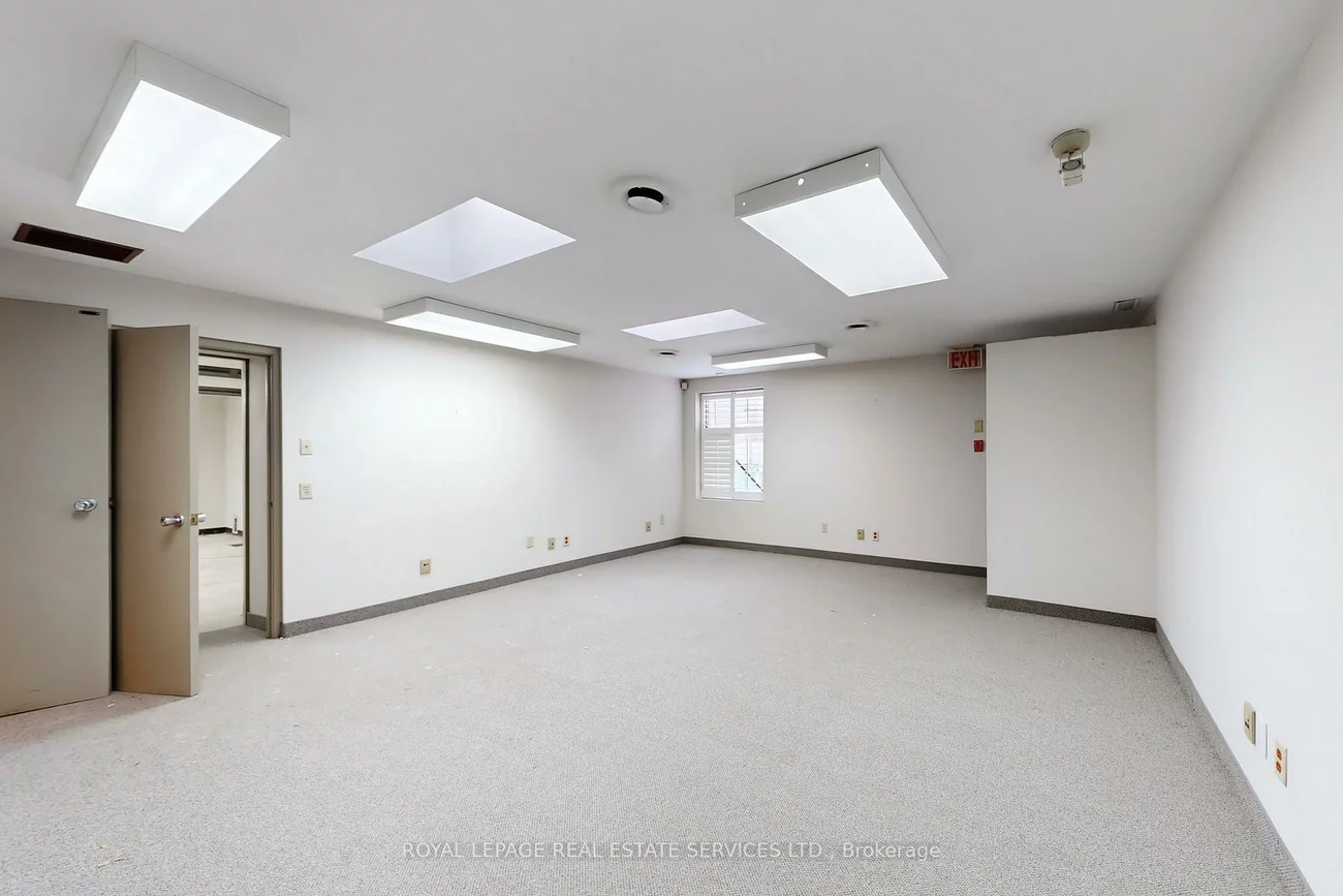 388, Parliament, Moss Park, Toronto