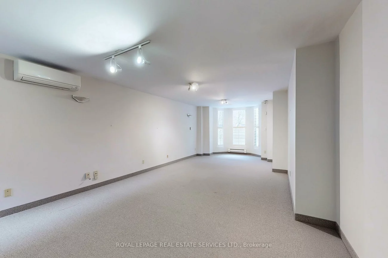 388, Parliament, Moss Park, Toronto