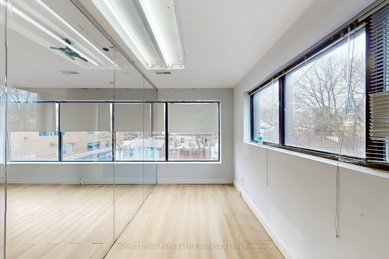 388, Parliament, Moss Park, Toronto