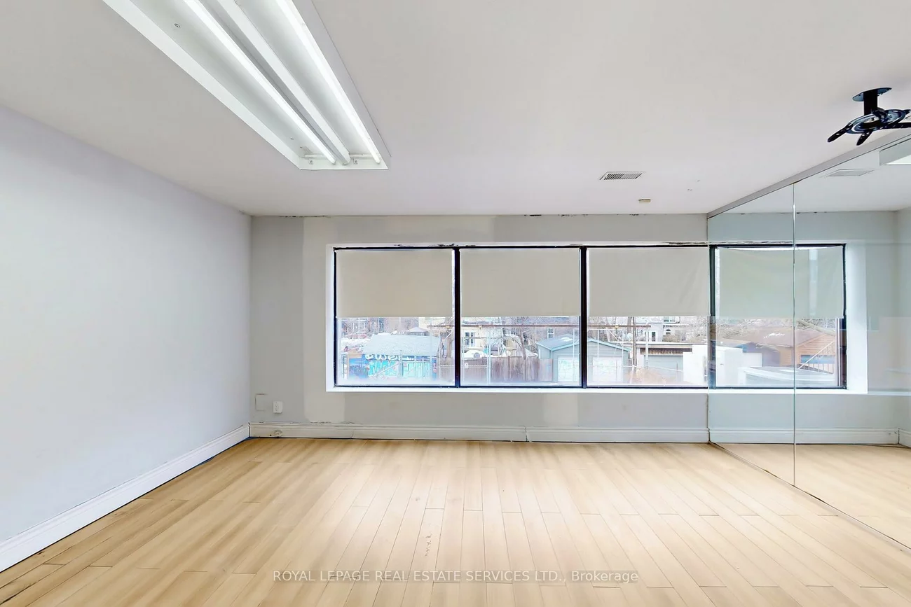388, Parliament, Moss Park, Toronto