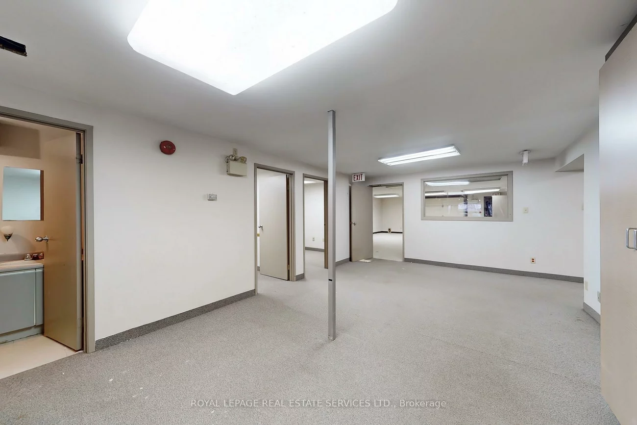 388, Parliament, Moss Park, Toronto