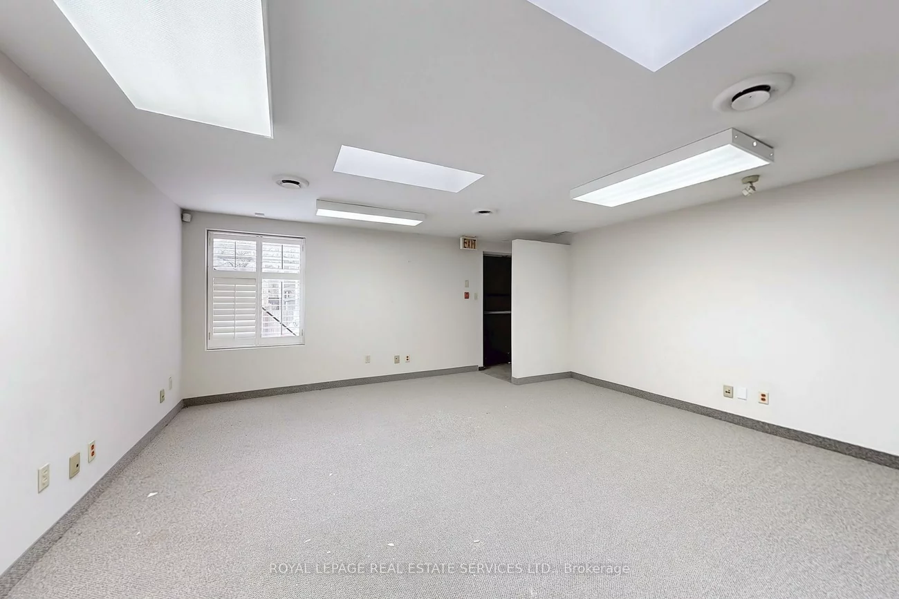 388, Parliament, Moss Park, Toronto