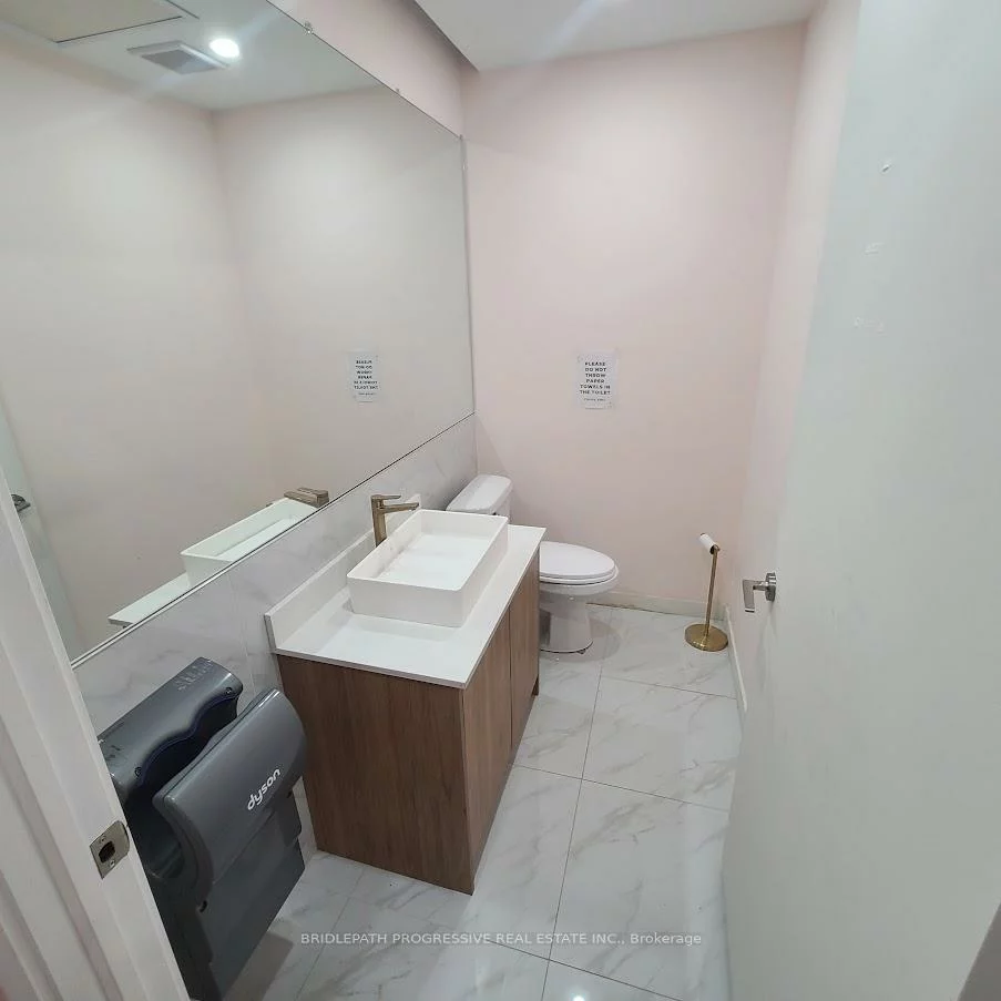 650, Sheppard, Bayview Village, Toronto