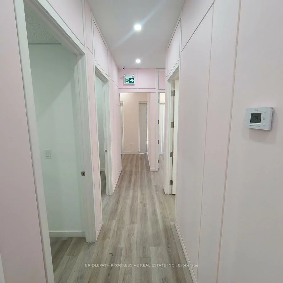 650, Sheppard, Bayview Village, Toronto