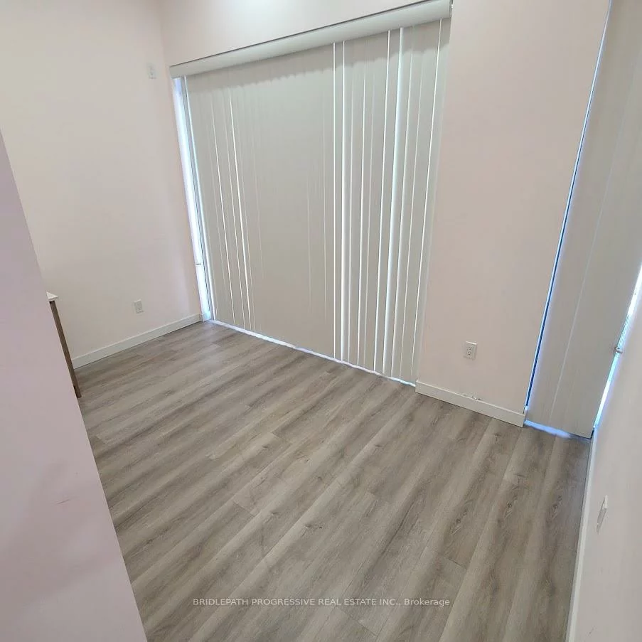 650, Sheppard, Bayview Village, Toronto