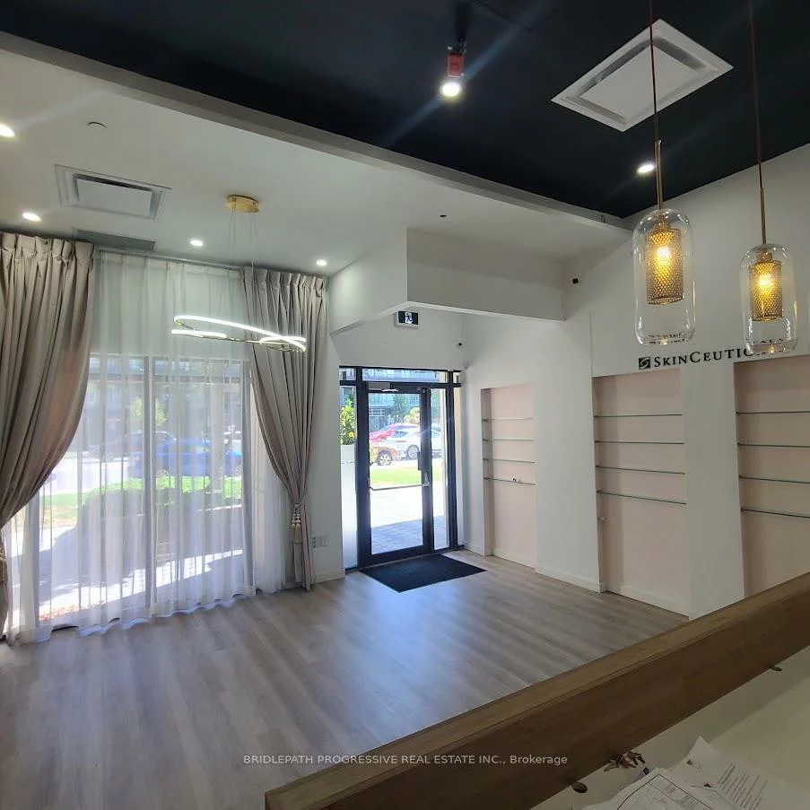 650, Sheppard, Bayview Village, Toronto