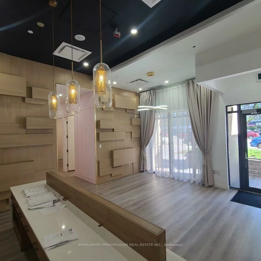 650, Sheppard, Bayview Village, Toronto