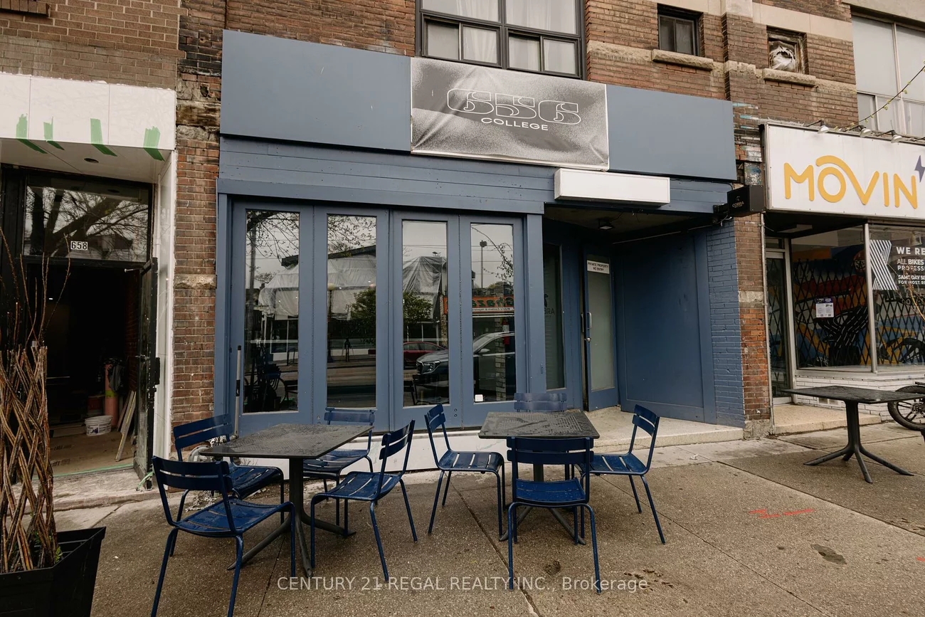 656, College, Palmerston-Little Italy, Toronto