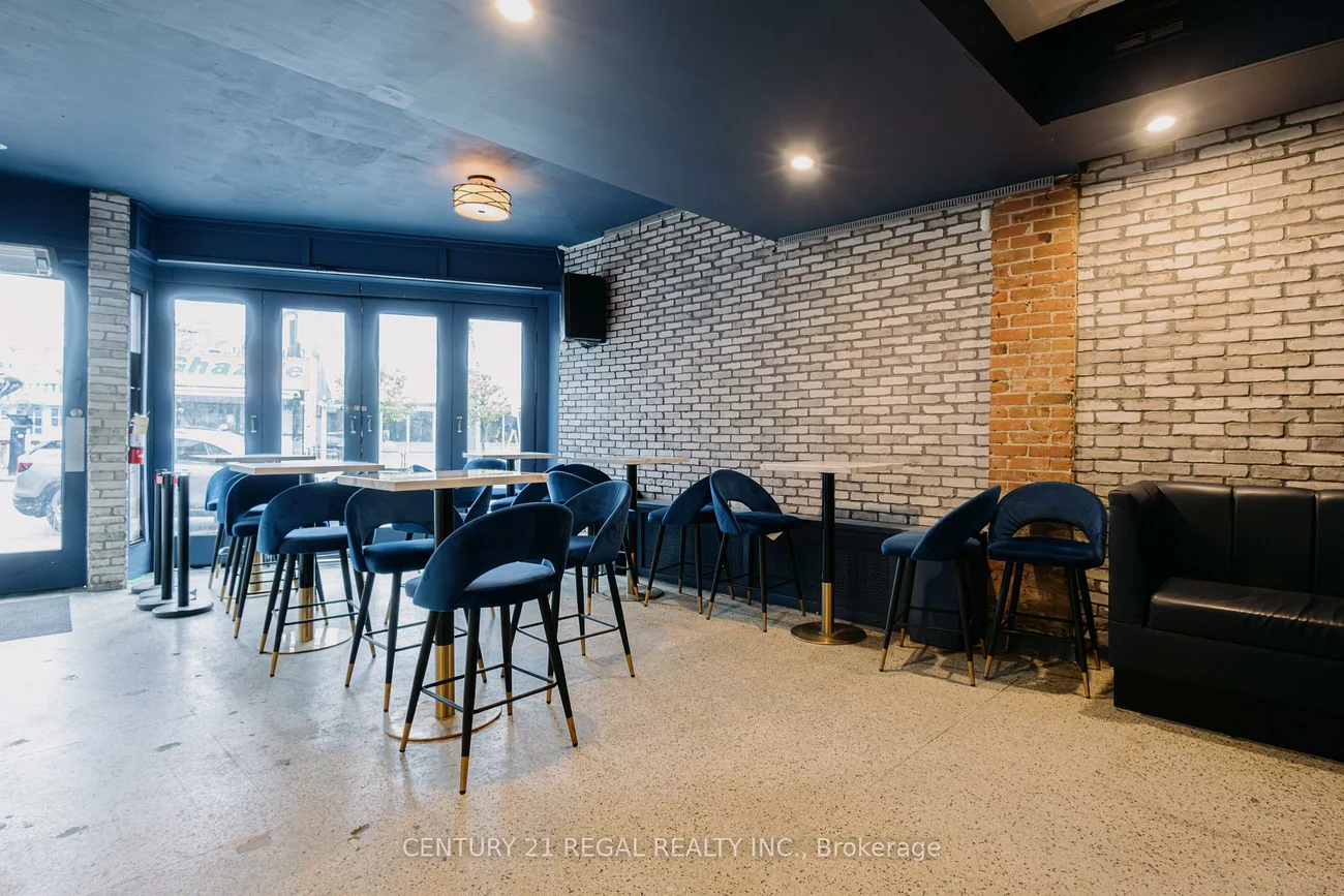 656, College, Palmerston-Little Italy, Toronto