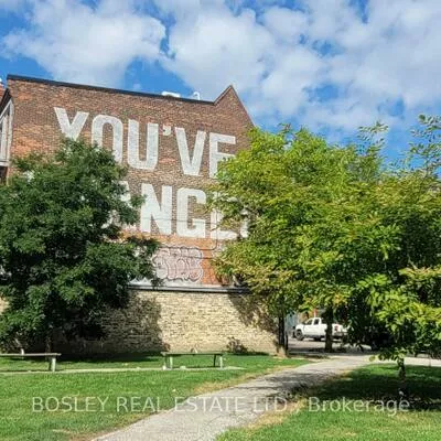 1075, Queen, Trinity-Bellwoods, Toronto