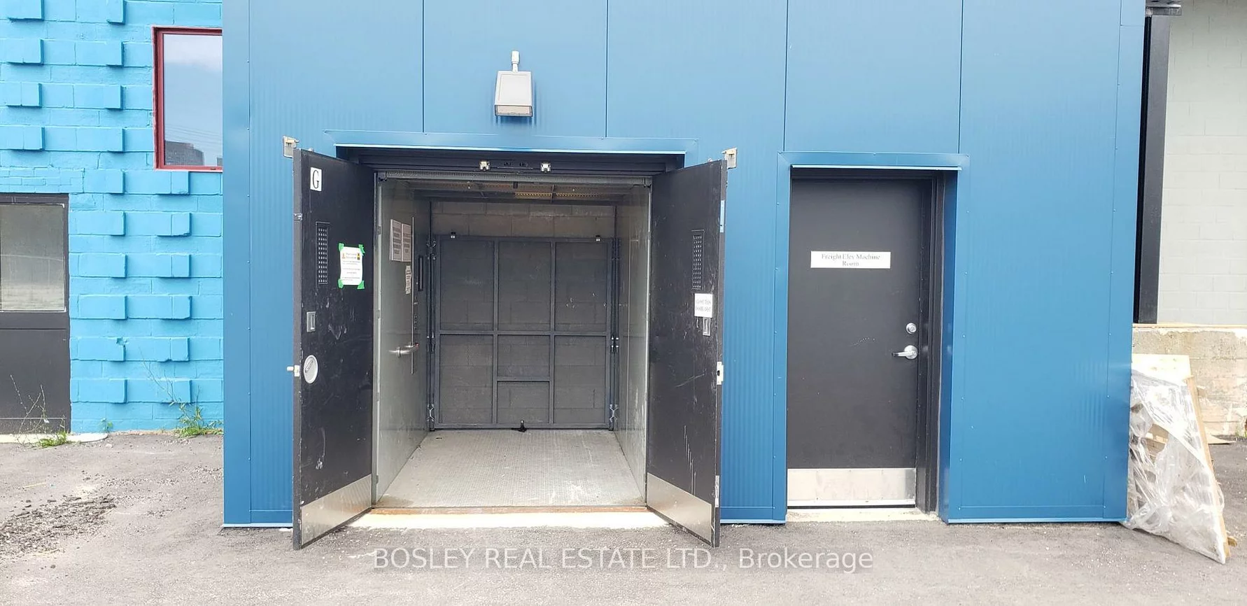 45, Industrial, Thorncliffe Park, Toronto